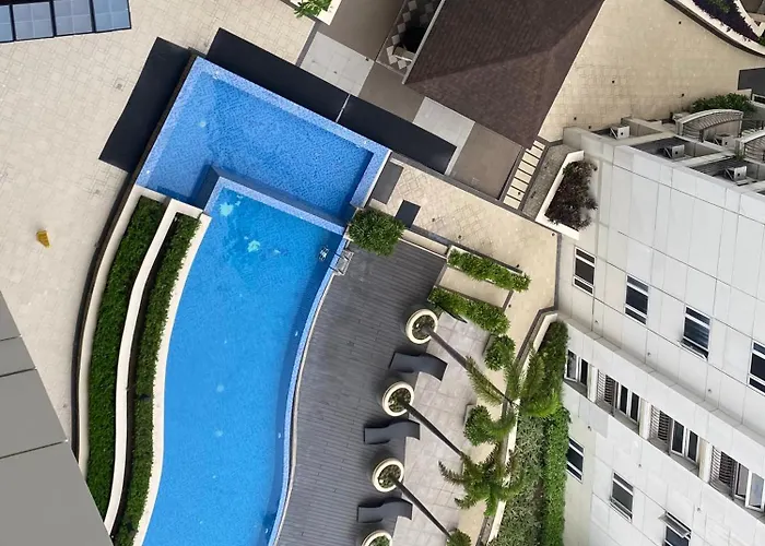 Solemare Parksuites Staycation Apartahotel Manila